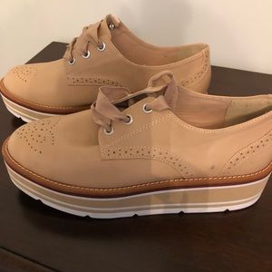 Platform shoes